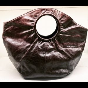 Hobo clutch, leather